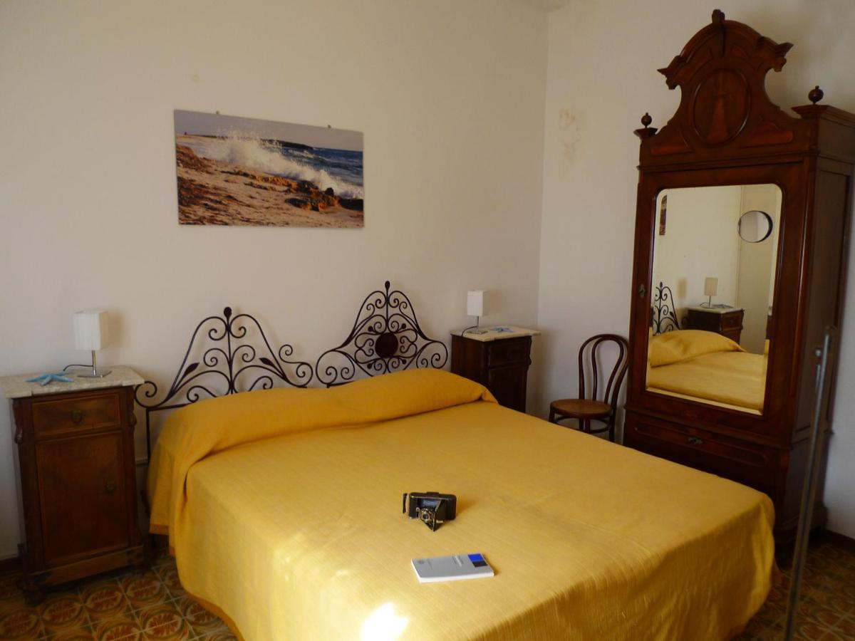 Sardegna, Torre Grande, La Camera Chiara Q2749 Hotel ภายนอก รูปภาพ